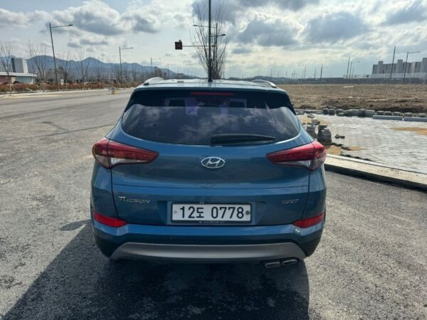 2017 HYUNDAI TUCSON - Image 2