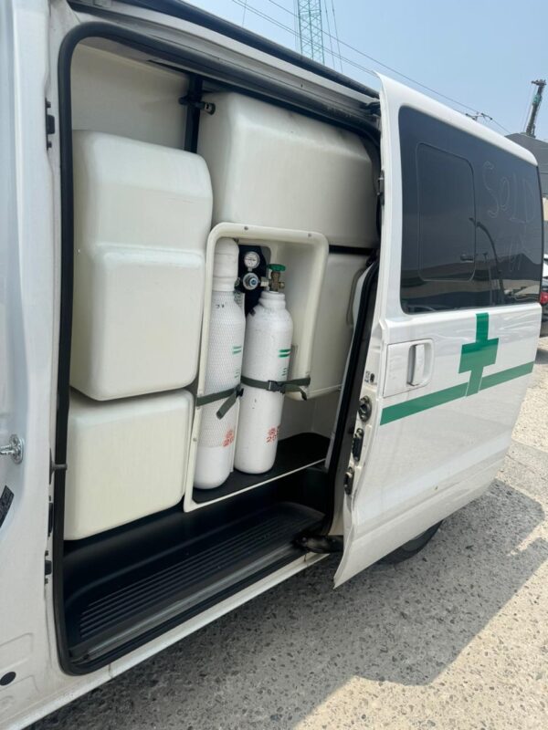 2013 HYUNDAI GRAND STAREX AMBULANCE - Image 10