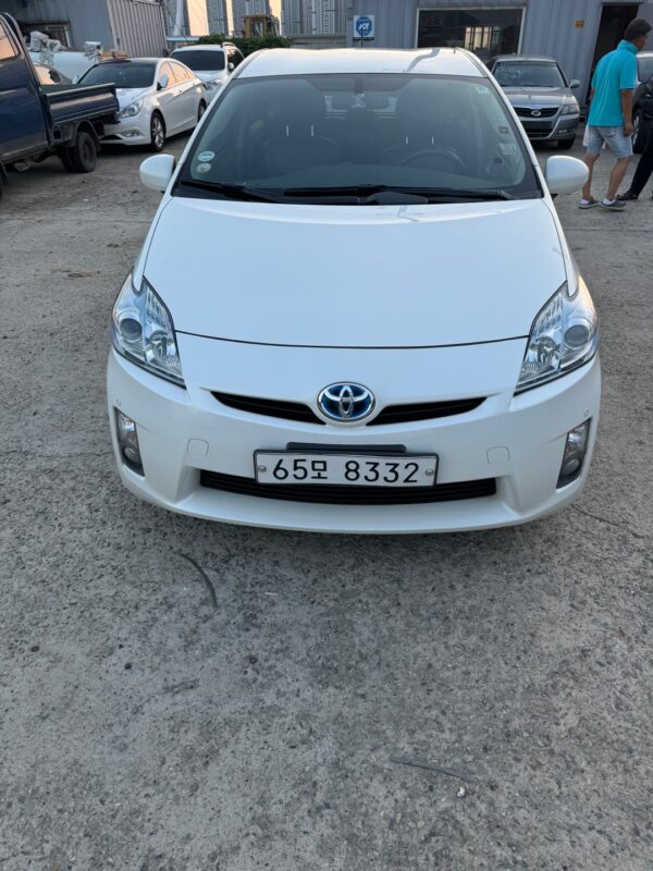 2011 TOYOTA PRIUS WHITE 3