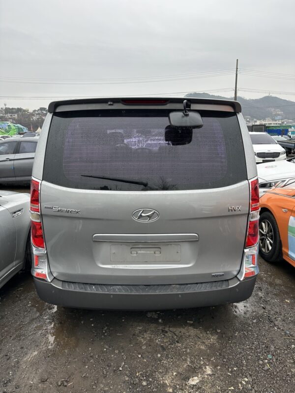 2011 HYUNDAI GRAND STAREX HVX - Image 4