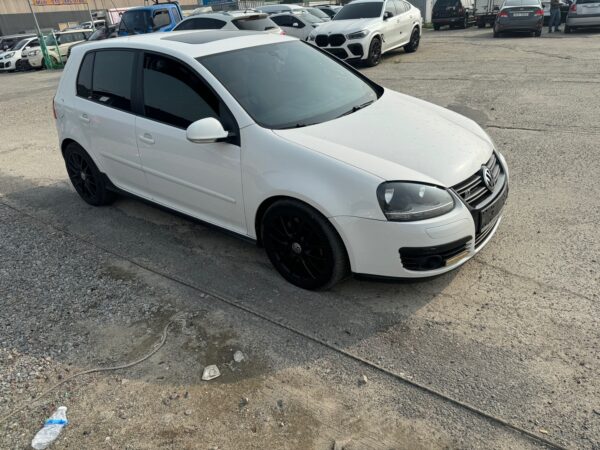 2009 VOLKSWAGEN GOLF 2.0 TDI - Image 10