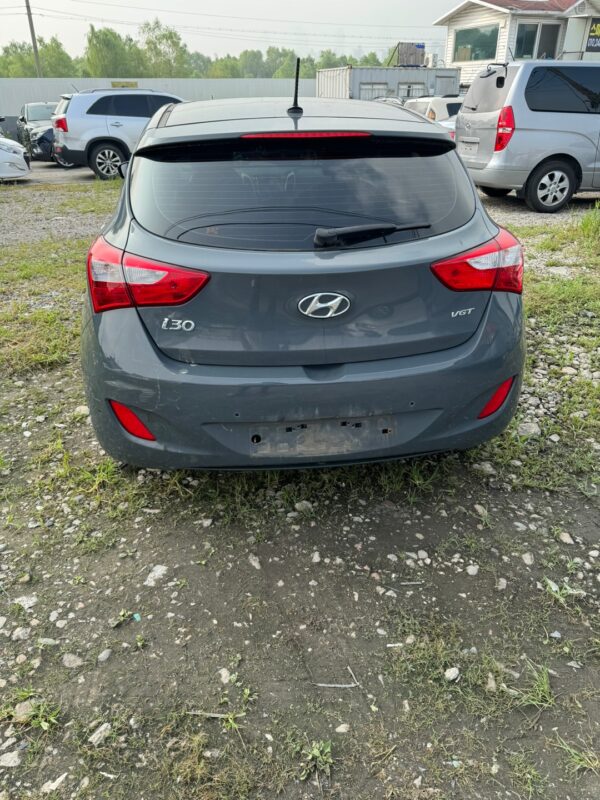 2012 HYUNDAI I30 - Image 9