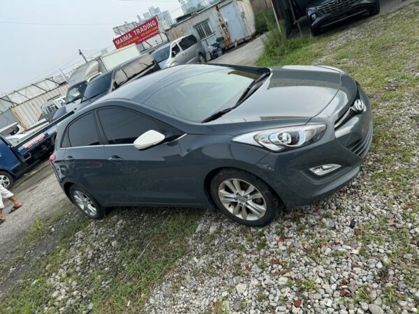 2012 HYUNDAI I30 - Image 11