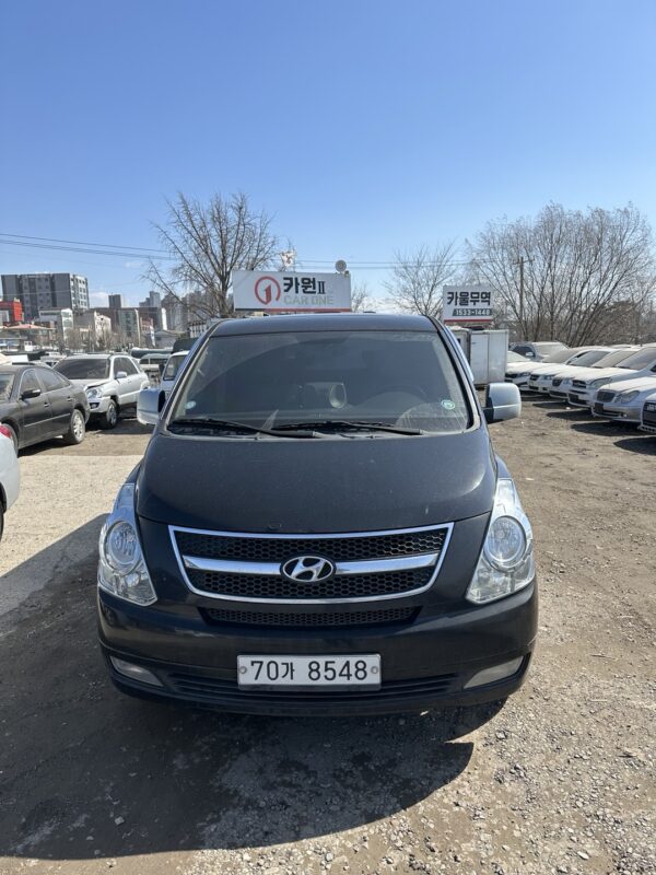 2012 HYUNDAI GRAND STAREX BLACK