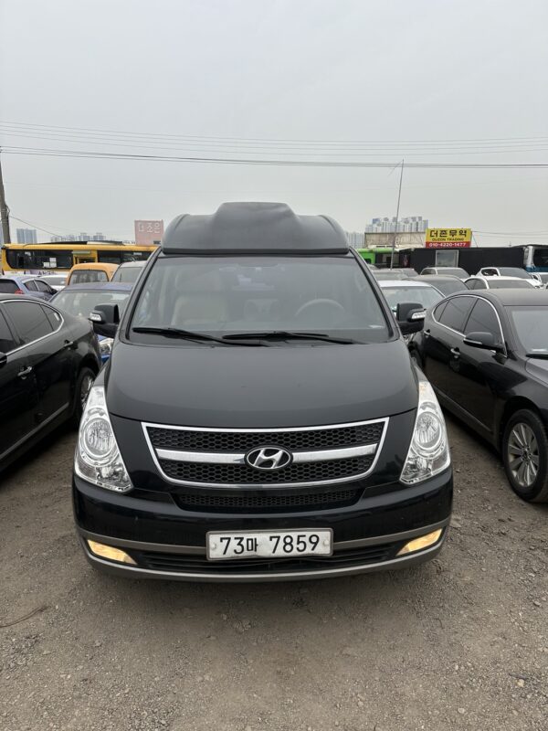 2013 HYUNDAI GRAND STAREX LIMOUSINE