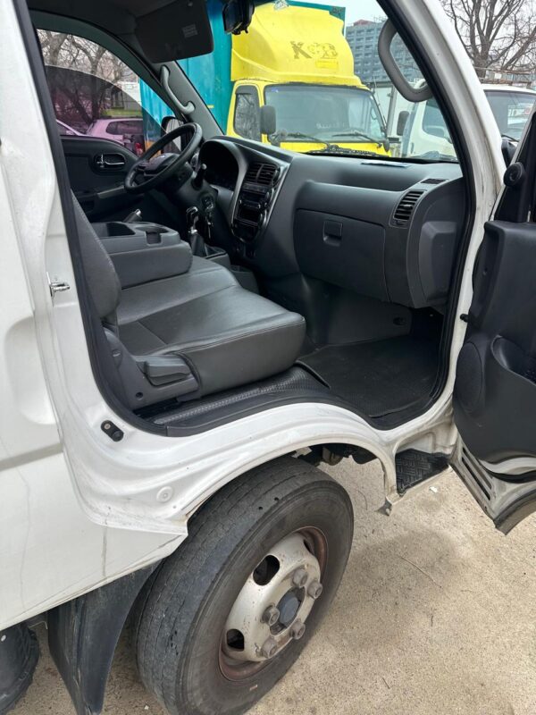 2018 KIA BONGO III 1.2 TON WING BODY - Image 4