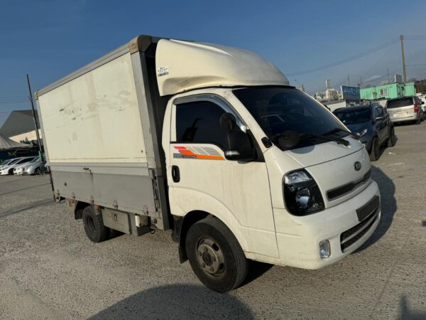 2017 KIA BONGO III 1.2 TON WING BODY - Image 9