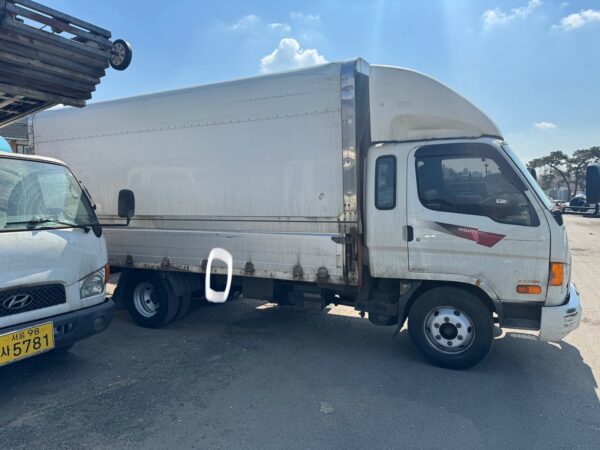 2011 HYUNDAI MIGHTY 3.5 TON WING BODY 2 - Image 4