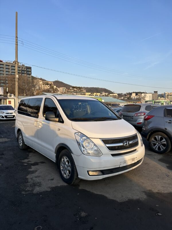 2012 HYUNDAI GRAND STAREX WHITE - Image 2