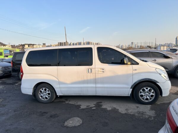 2012 HYUNDAI GRAND STAREX WHITE - Image 7