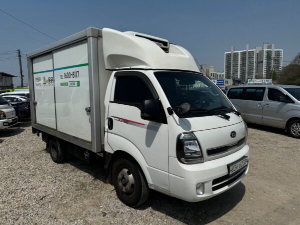 2020 KIA BONGO III 1.2 TON ICE BOX - Image 3