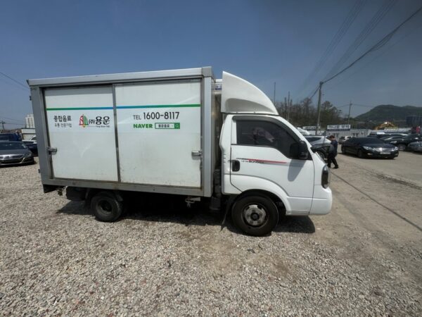 2020 KIA BONGO III 1.2 TON ICE BOX - Image 4
