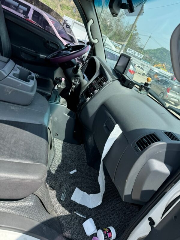 2020 KIA BONGO III 1.2 TON ICE BOX - Image 9