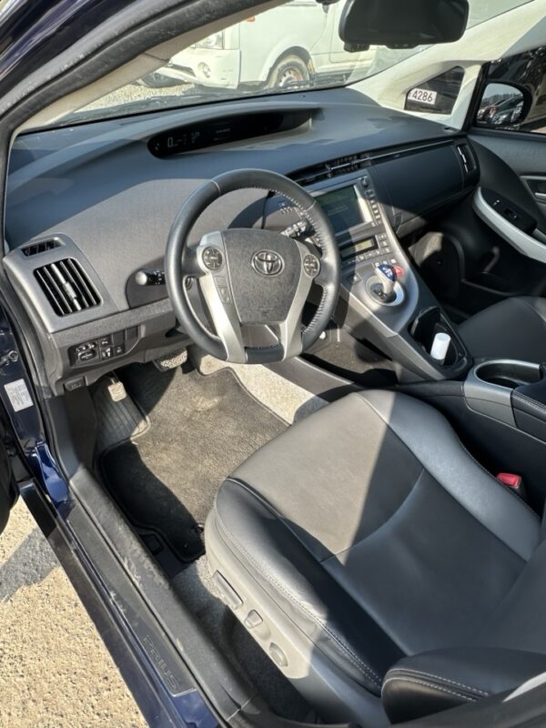 Toyota Prius  2012 BLUE     (51) - Image 8