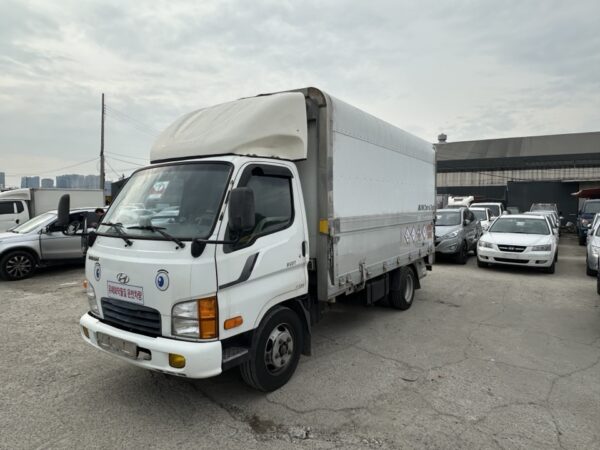 2008 Hyundai mighty wing body 2 ton     (55) - Image 3