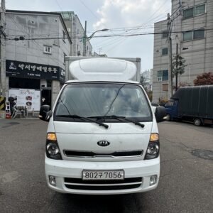 KIA Bongo lll  1.2 ton. Box 2018