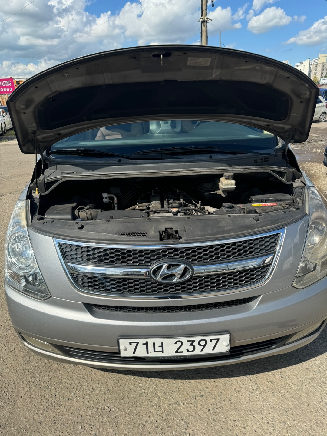 Hyundai GRAND STAREX 2011 - Image 2