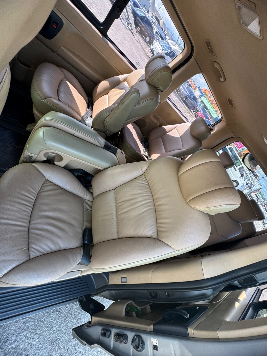 Hyundai GRAND STAREX 2011 - Image 8