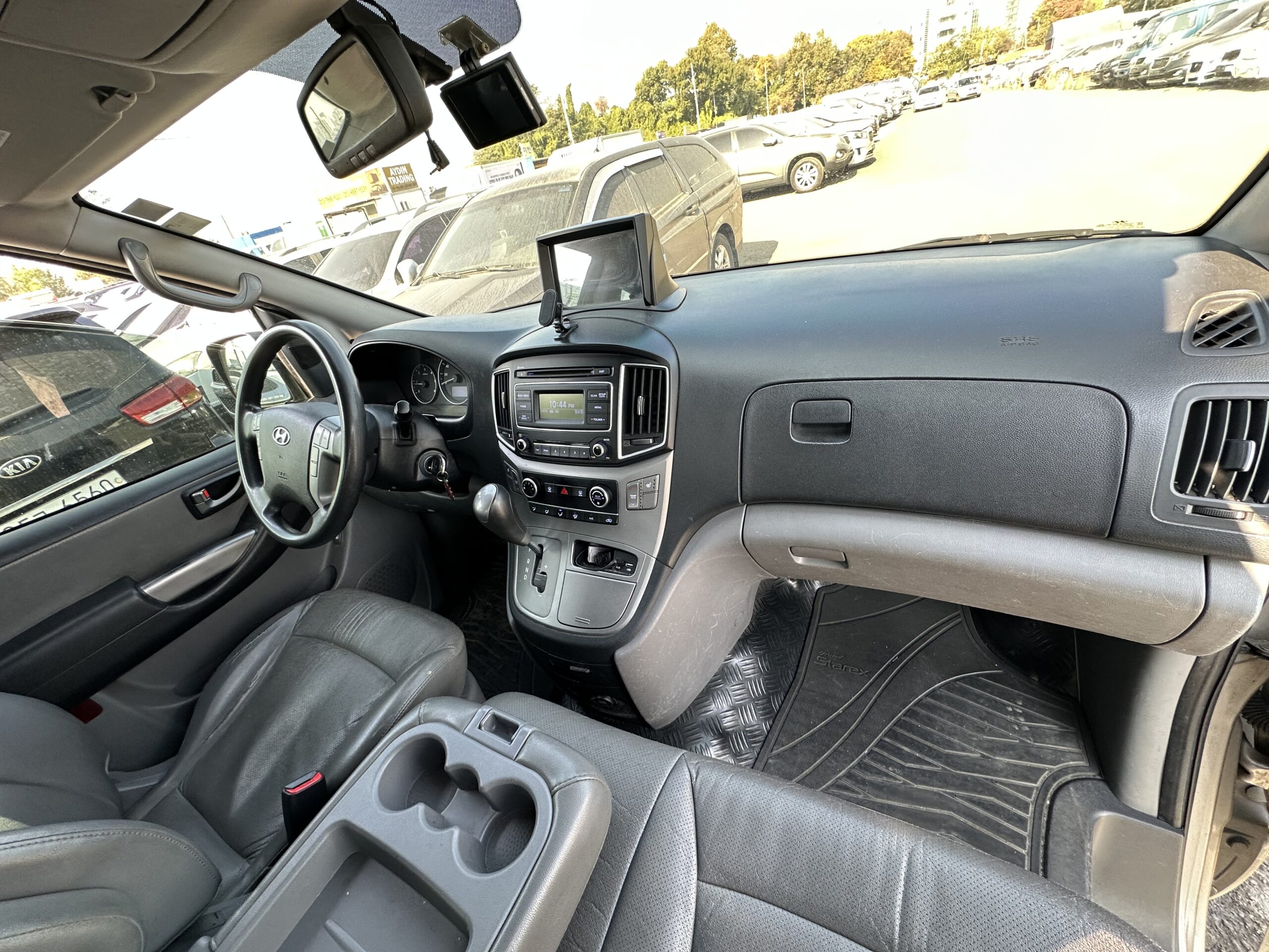 Hyundai GRAND STAREX VGT 2016 - Image 8