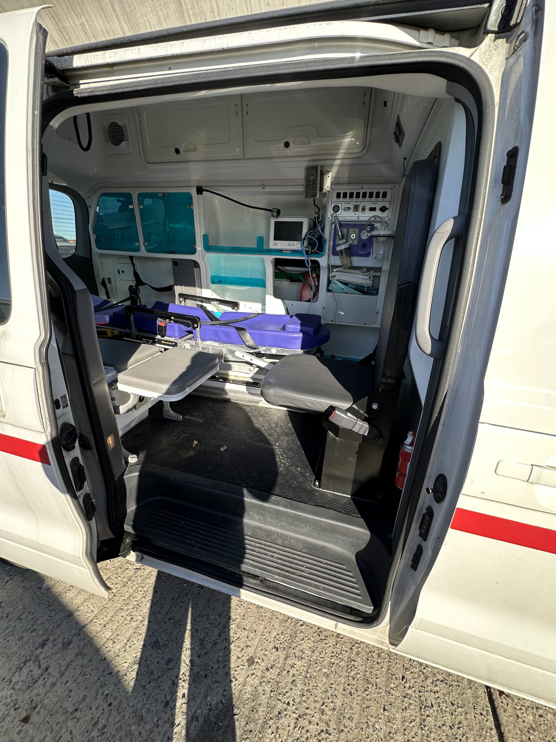 Hyundai GRAND STAREX AMBULANCE 2016 - Image 9