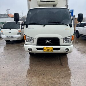 Hyundai MIGHTY 3.5 TON ICE BOX 2012